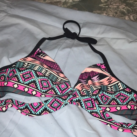 NWOT Bikini top - Picture 2 of 3